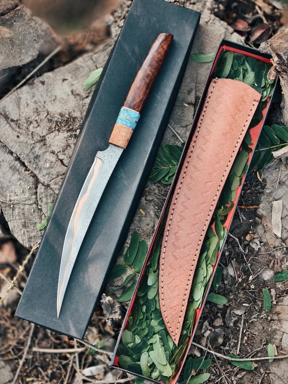 Handmade Damascus Hunting Knife Leather Sheath Custom Fixed Blade